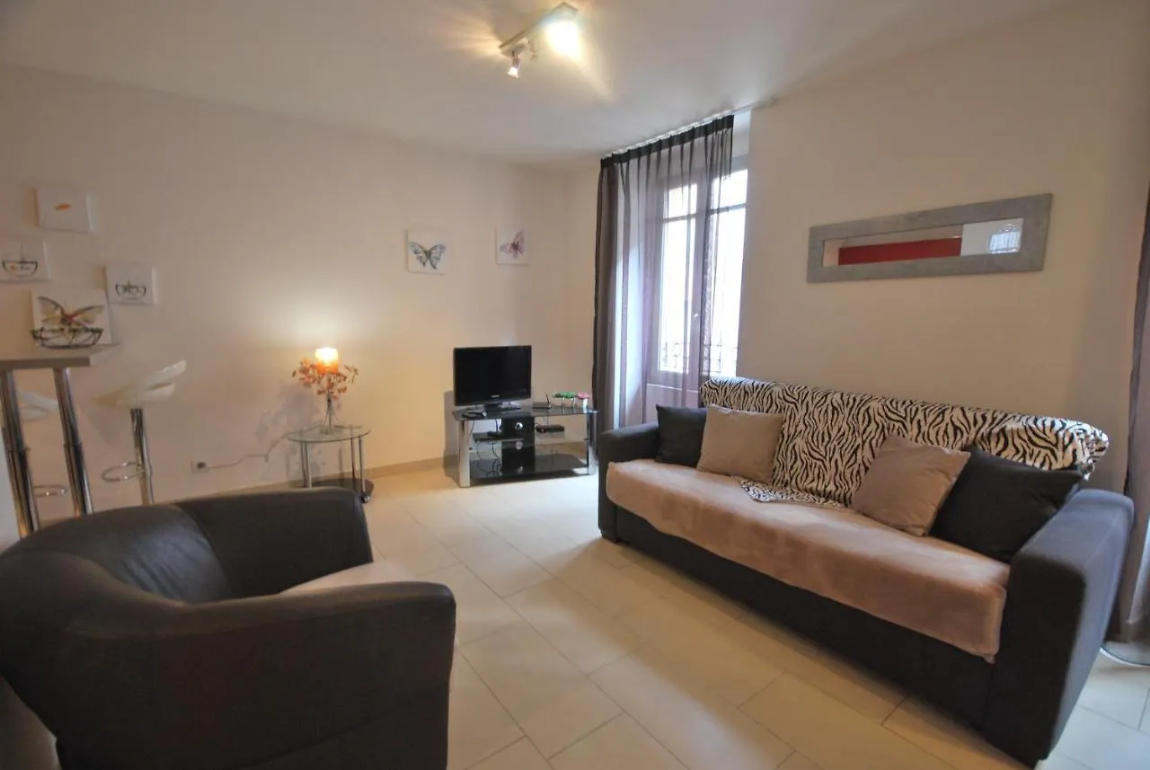 Vieux Port One Bedroom Apartment A08 location